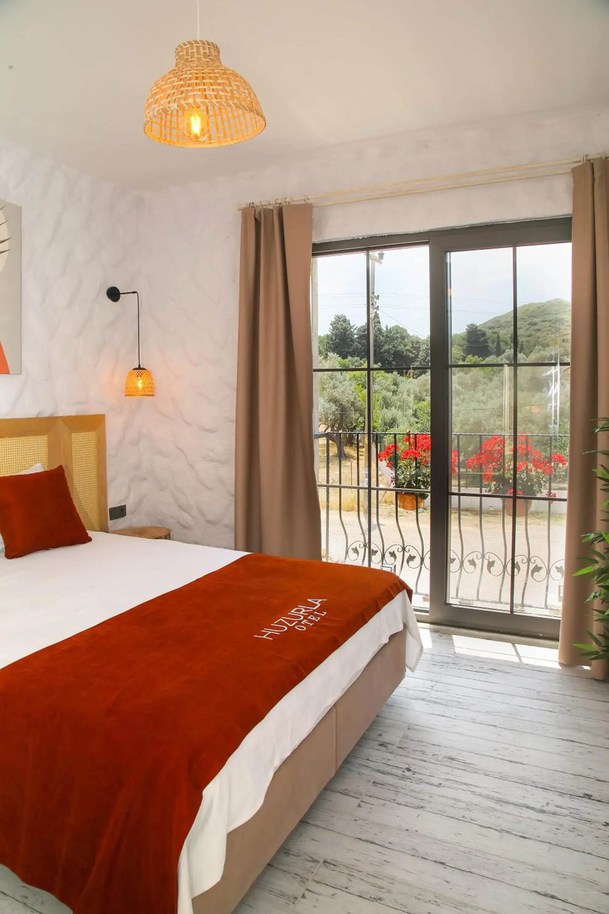 Bed in Huzurla otel